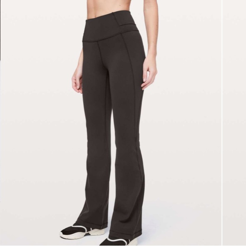 Lululemon Groove Pant Flare *Full-On Luxtreme 27"
Black - Picture 1 of 6